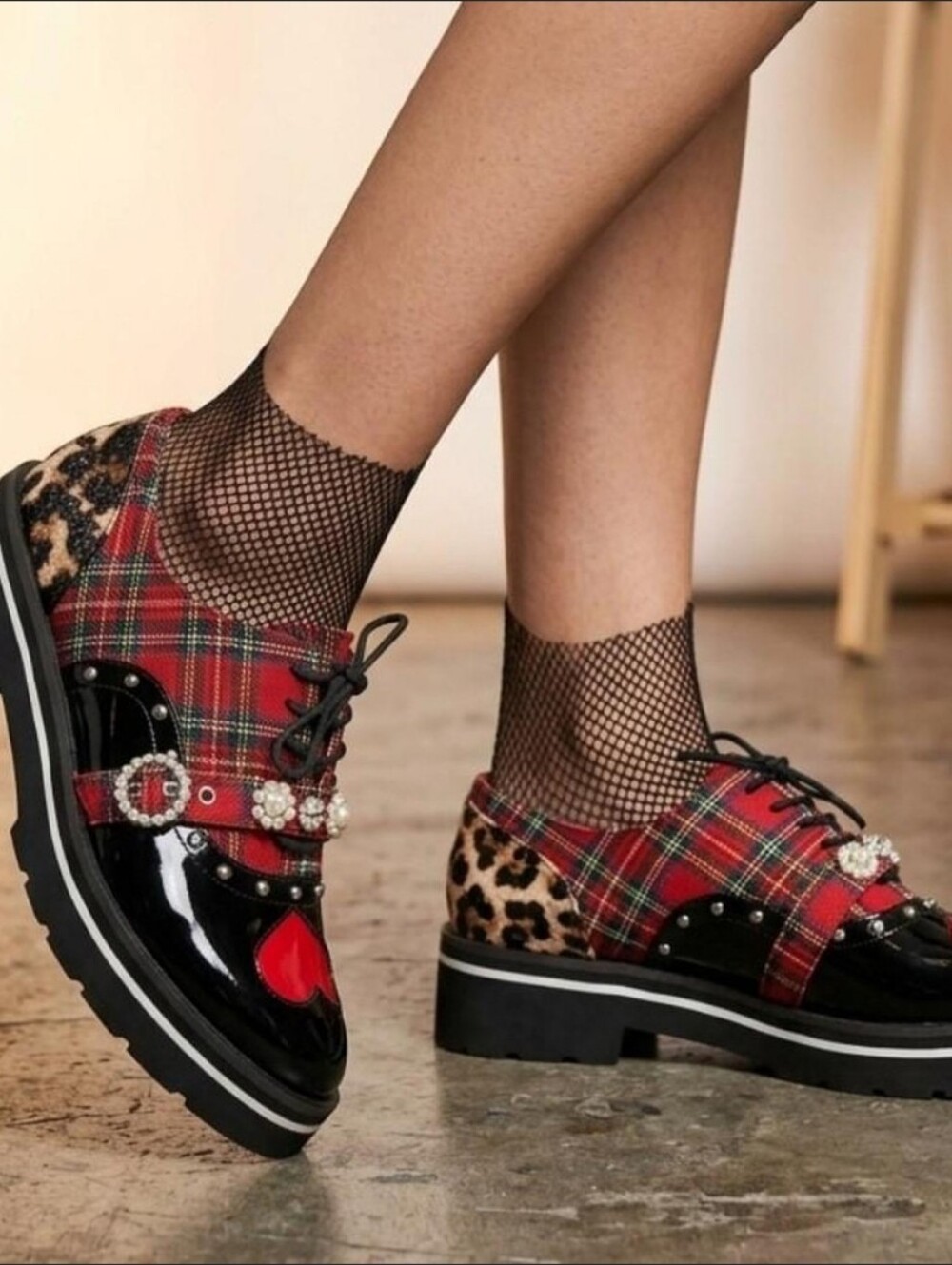 ❤️ NEW Betsey Johnson Plaid & Patent Heart Platform Oxfords 🖤